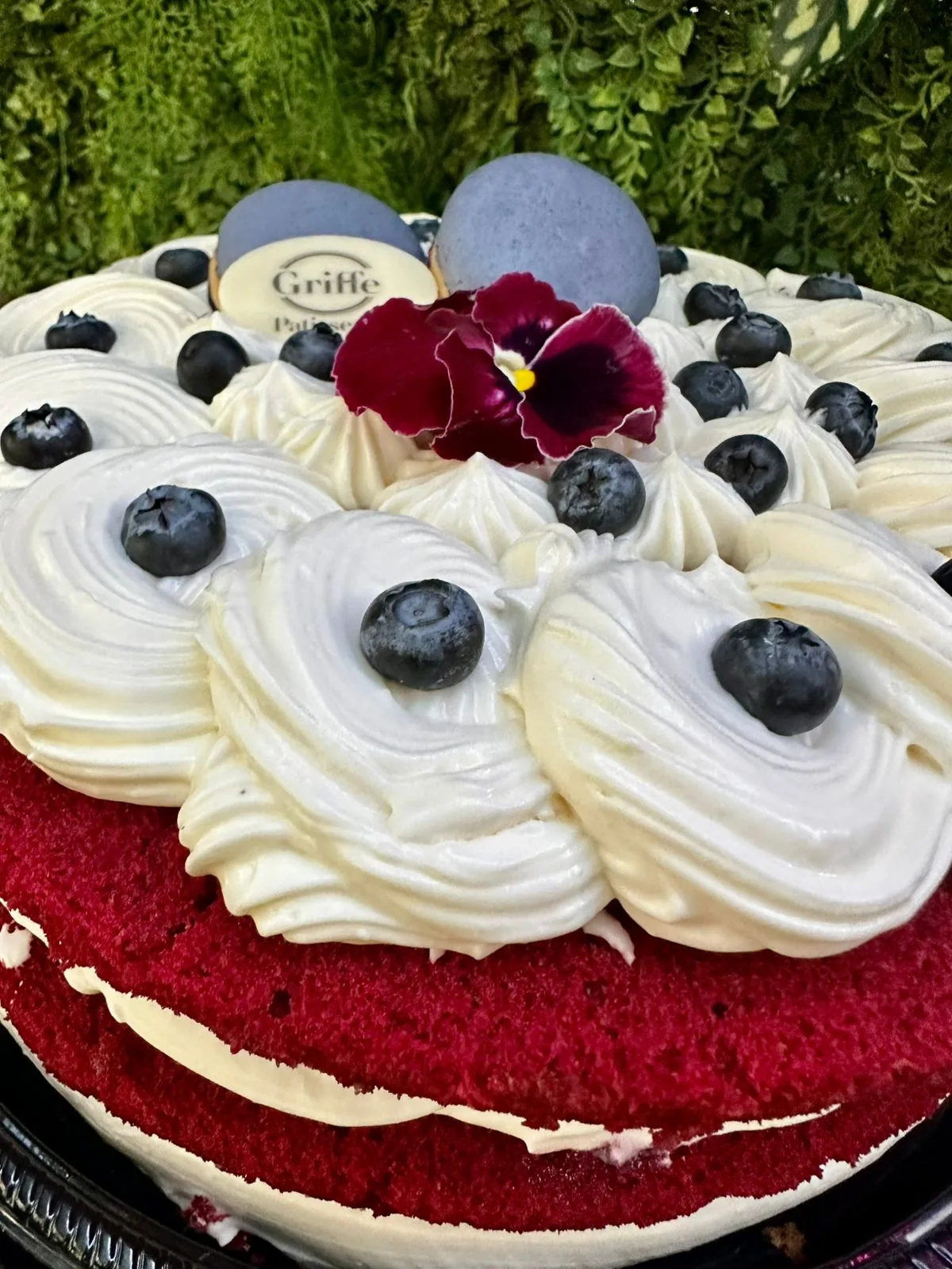 Torta red velvet com blueberry encomenda Griffe Patisserie