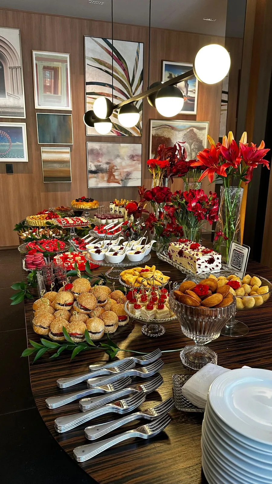 Mesa gourmet tema vermelho Griffe Patisserie