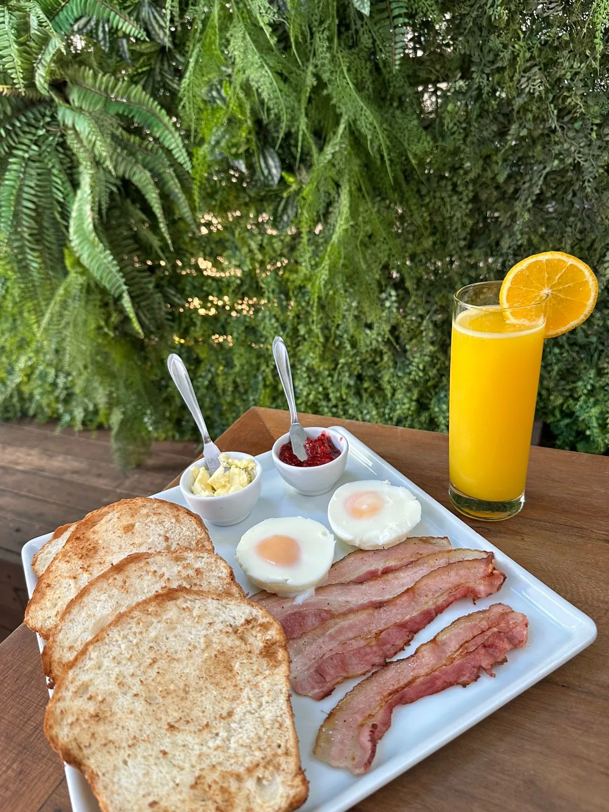 Café da manhã completo Griffe Patisserie Porto Alegre Passo d'Areia